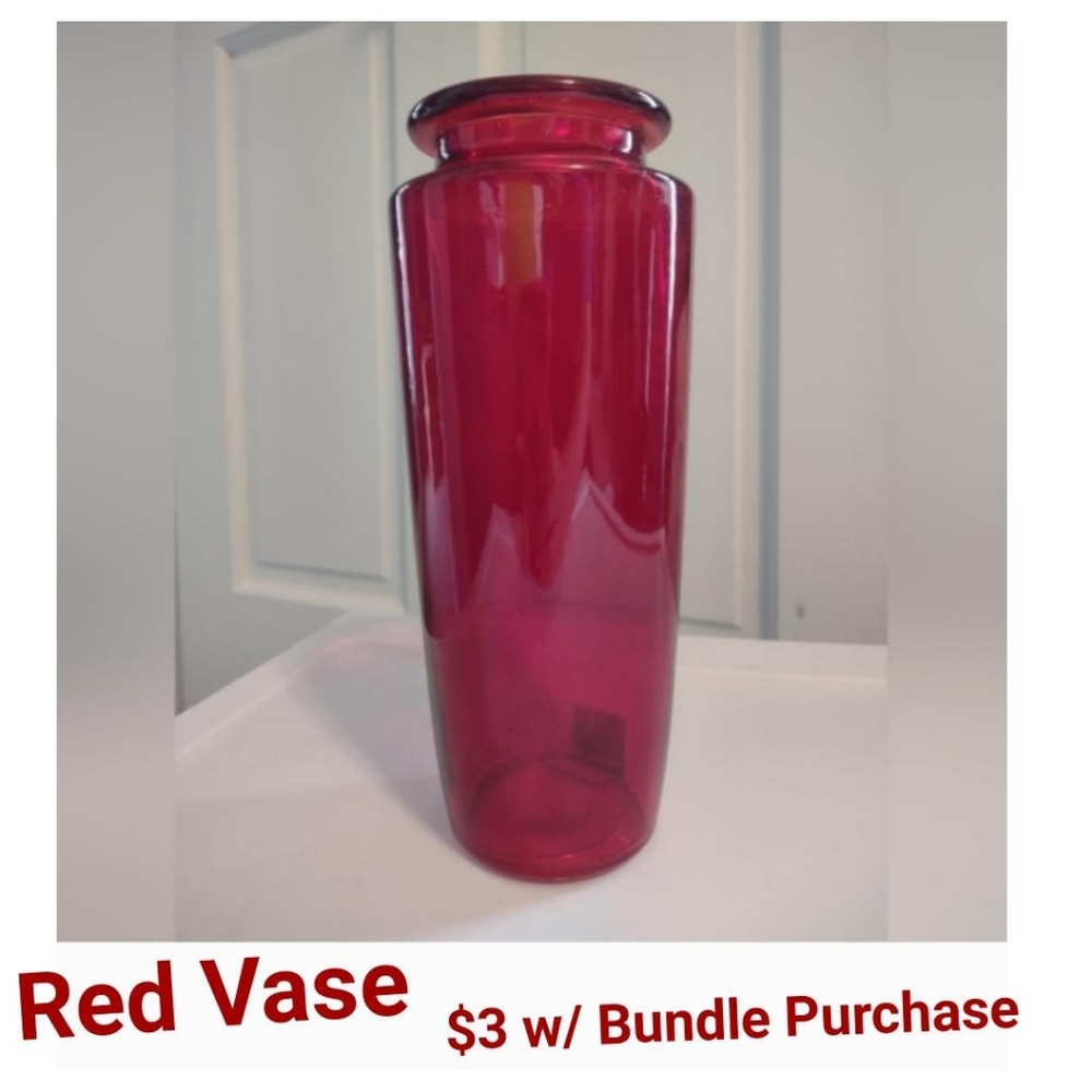 Elegant Red Glass Vase